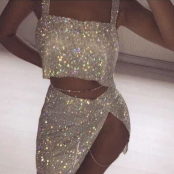 GLAM AND GLITTER 5 piece Mystery Box! - Picture 1 of 6